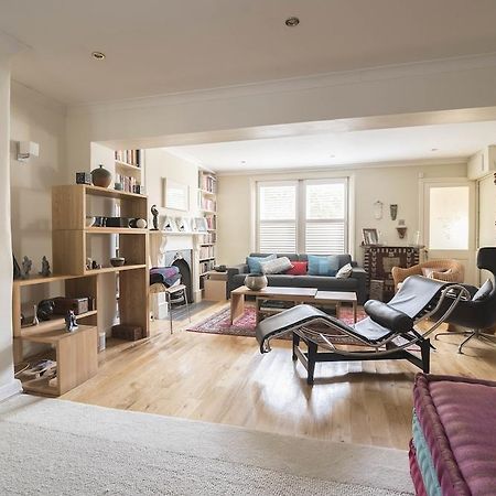 Stylish Family Home In Battersea Vr 런던 외부 사진